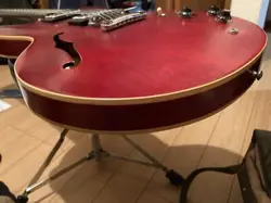 SATIN RED SEMI-HOLLOW