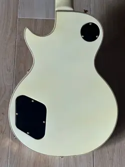 CUSTOM STUNNING