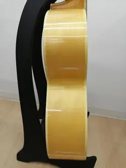 GIBSON ACOUSTIC GUITAR J-200