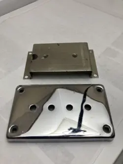 VINTAGE GIBSON EBO PICKUP COVER PLATE