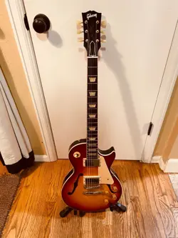SEMI-HOLLOW 2015