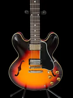 LIGHT AGED TRI-BURST