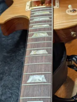 GUITAR TRANS NATURAL