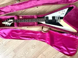 GIBSON FLYING V '67 REISSUE ELECTRIC GUITAR 1996 MODEL