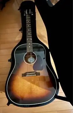 ACOUSTIC GUITAR GIBSON J-45 STANDARD SUNBURST WITH LRBAGGS DI DIRECT BOX PEDAL