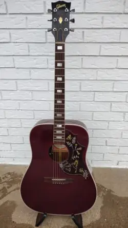 70'S GIBSON HUMMINGBIRD ACOUSTIC GUITAR W/HSC! -LL