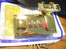 GIBSON CASE LOCK