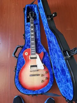 2022 GIBSON LES PAUL STANDARD -CHERRY  SUNBURST-UNPLAYED