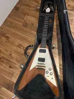ELECTRIC GUITAR GIBSON USA FLYING V 67 NATURAL 1995 REISSUE S/N 00845370 MOD
