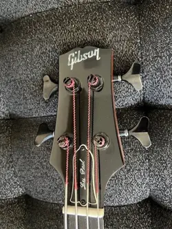 PAUL BASS GUITAR