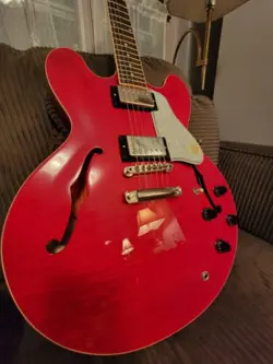GIBSON ES 335 GUITAR DOT 2008 UNPLAYED CONDITION FLAME TOP