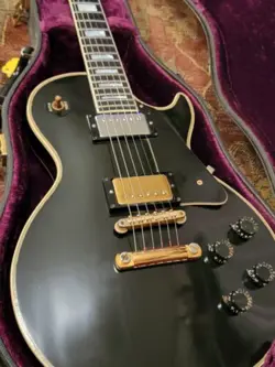 1975 GIBSON LES PAUL CUSTOM BLACK BEAUTY