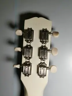 GUITAR BEAUTIFUL WITH