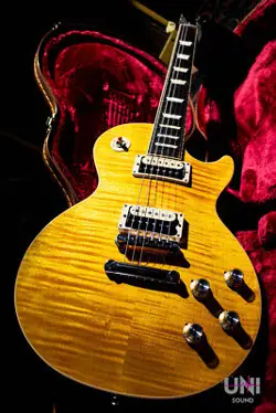 GUITAR #C16072