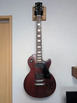 GIBSON LES PAUL STUDIO 2011 WITH HARD CASE