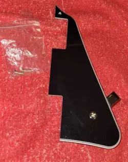 EPIPHONE GIBSON 5 PLY LES PAUL PICK GUARD BLACK & WHITE W/BRACKET & SCREWS