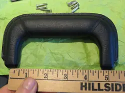HANDLE FOR LES