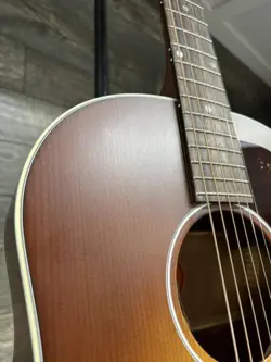 GUITAR 2023 VINTAGE