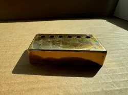 VINTAGE 1970'S GOLD