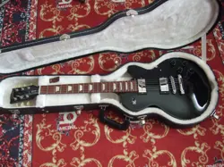GIBSON LES PAUL STUDIO 2012 EBONY WITH OHSC AND SD PHAT CAT P-90 IN THE NECK