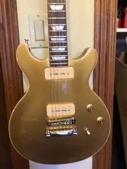 CUTAWAY GOLD TOP