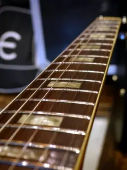 SUNBURST VINTAGE SEMI-ACOUSTIC