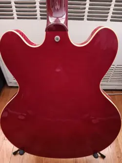 SEMIHOLLOW WITH