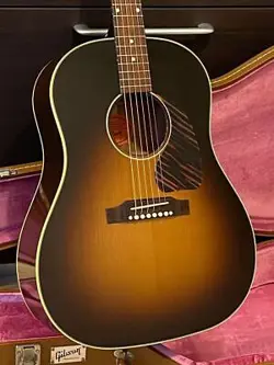 ACOUSTIC GUITAR GIBSON J-45 TRUE VINTAGE SUNBURST GOOD CONDITION