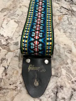 WOVEN METAL BUCKLE