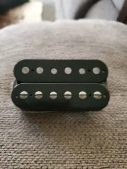 HUMBUCKER NECK FLYING