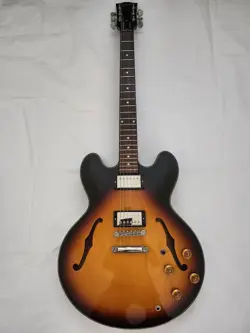 GIBSON ES-335 STUDIO VINTAGE BURST