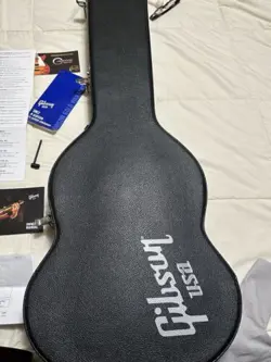 SIGNATURE THUNDERSTRUCK 2013