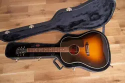 GIBSON J-45 DREADNOUGHT SUNBURST ELECTRIC ACOUSTIC GUITAR USED WITH HARD CASE