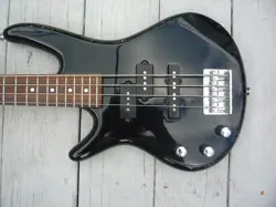 BASS GUITAR ROSEWOOD