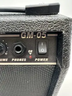 AMP GM-05 AMPLIFIER