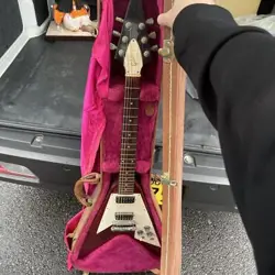 GIBSON FLYING V ELECTRIC GUITAR RED 3 DAYS LIMITED