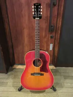 GIBSON 1967 J-45 ADJ CHERRY SUNBURST