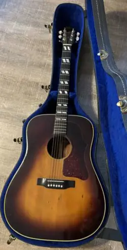 VINTAGE GIBSON BANNER NECK SJ-45 SUNBURST - SQUARE SHOULDER MYSTERY