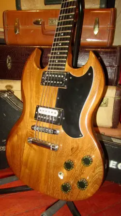 1981 GIBSON THE SG FIREBRAND WALNUT
