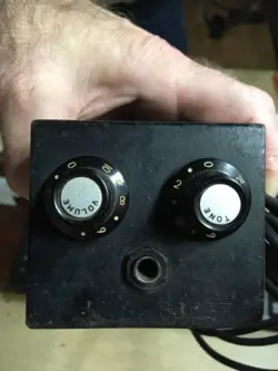 VINTAGE 60'S MAESTRO FZ-1A FUZZ TONE BY GIBSON FUZZ GUITAR EFFECT PEDAL