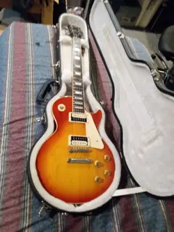 2010 GIBSON USA LES PAUL TRADITIONAL PRO CHERRY SUNBURST! W/OHSC