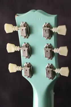 NECK KERRY GREEN