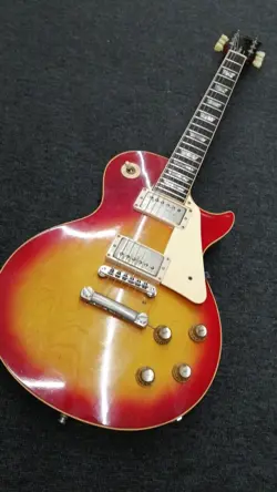 GUITAR #31756
