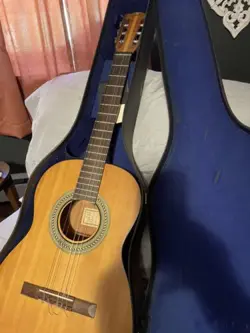 GIBSON  C-O-CLASSIC