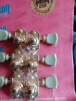 1990S GIBSON DELUXE GUITAR TUNERS GOLD MH-020
