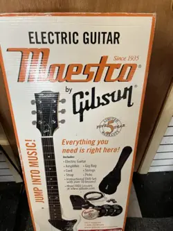 MAESTRO BY GIBSON ELECTRIC GUITAR KIT IN WHITE WITH BLACK PICKGUARD