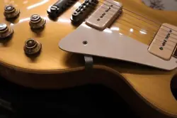 GIBSON CUSTOM SHOP HISTORIC COLLECTION 1956 LES PAUL GOLD TOP REISSUE 2006 SAFE