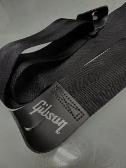GIBSON GUITAR STRAP 52”