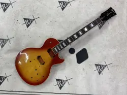 2015 GIBSON USA LES PAUL LESS   ELECTRIC GUITAR HUSK SUNBURST