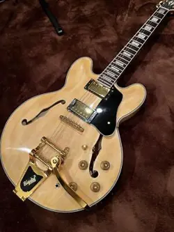 NO BRAND GIBSON TYPE SEMI-ACOUSTIC ELECTRIC GUITAR #PC57VJ